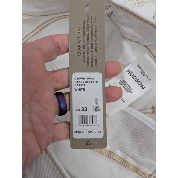 NWT Hudson Women's Bailey Relaxed Barrel Jean In White Size 33 - Picture 5 of 7